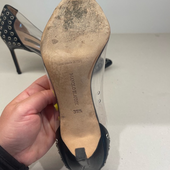 Manolo Blahnik studded black pump with lucite sides - Picture 6 of 8